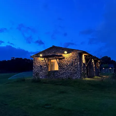 Domaine Pozzo Di Mastri Et Hotel Figari (Corsica)