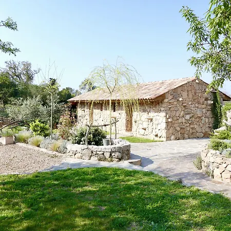 Domaine Pozzo Di Mastri & 4* Figari (Corsica)