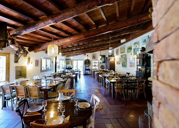 Hotel Domaine Pozzo Di Mastri Et 4*