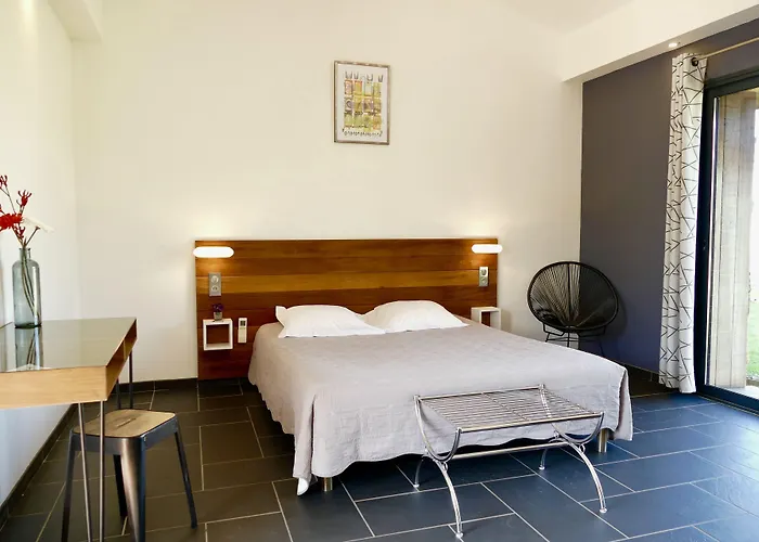 Domaine Pozzo Di Mastri Et Hotel Figari (Corsica)