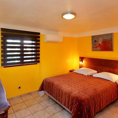 Domaine Pozzo Di Mastri Hotel & Spa Hotel 3*
