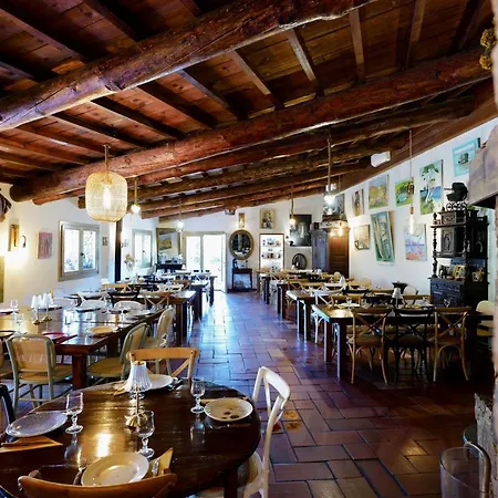 Hotel Domaine Pozzo Di Mastri Et 4*