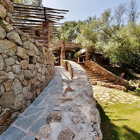 Domaine Pozzo Di Mastri Hotel & Spa Figari (Corsica)