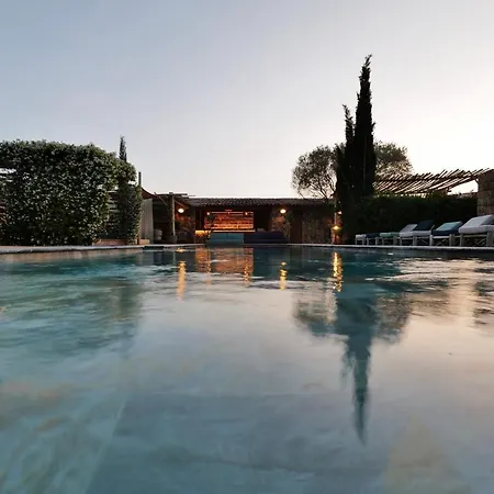 Domaine Pozzo Di Mastri Hotel & Spa 3*