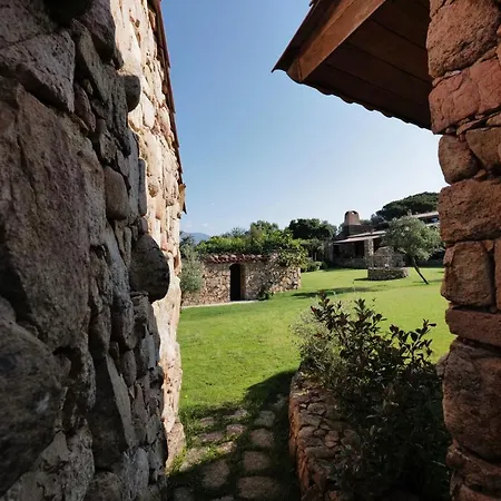 Domaine Pozzo Di Mastri Hotel & Spa Figari (Corsica)