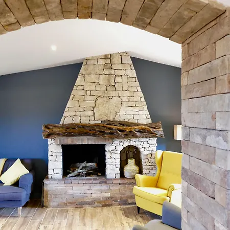 Domaine Pozzo Di Mastri Et Hotel Figari (Corsica)