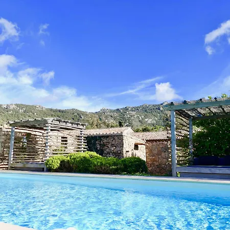 Domaine Pozzo Di Mastri Et 4* Figari (Corsica)