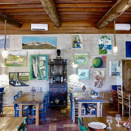 Szálloda Domaine Pozzo Di Mastri & 4*