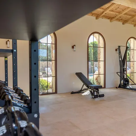 Domaine Pozzo Di Mastri Et Hotel Figari (Corsica)