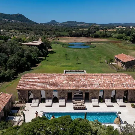 Domaine Pozzo Di Mastri Hotel & Spa Hotel 4*