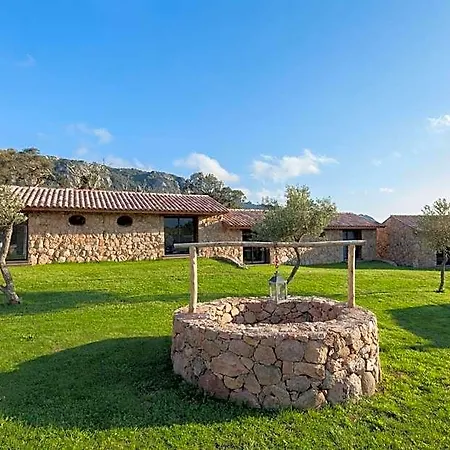 Domaine Pozzo Di Mastri Hotel & Spa 4* Figari (Corsica)
