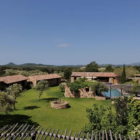 Domaine Pozzo Di Mastri & Отель 4*