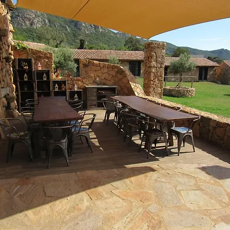 Hotell Domaine Pozzo Di Mastri Hotel & Spa