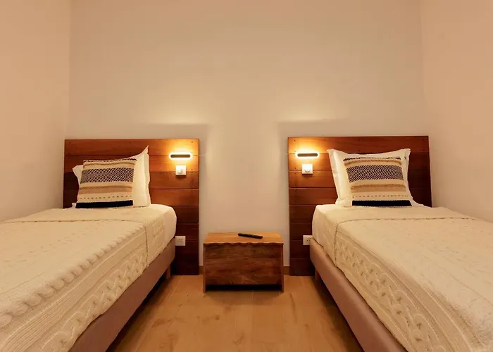Domaine Pozzo Di Mastri & Hotel Figari (Corsica)